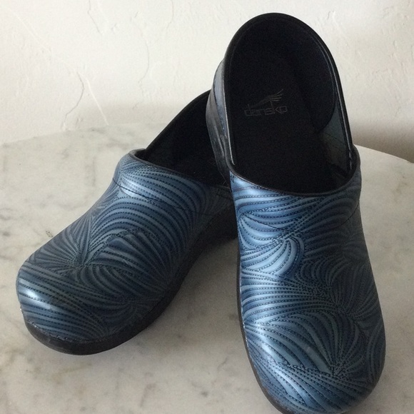 Dansko size 9 - Picture 1 of 4